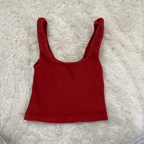 Top - Picture 2 of 3